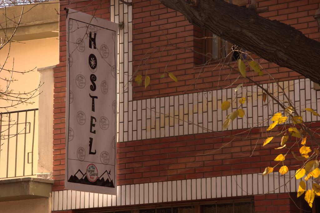 Hostel Parque Central Mendoza Esterno foto
